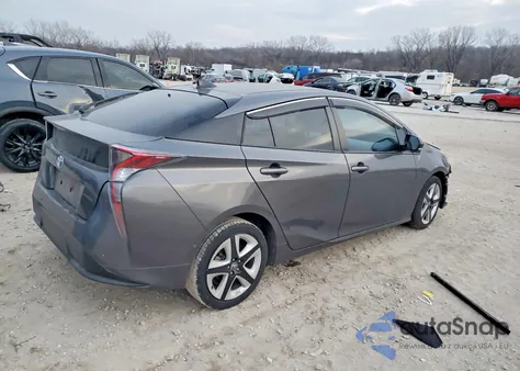 2017 Toyota Prius z USA, uszkodzony, nr VIN JTDKARFU3H3031886